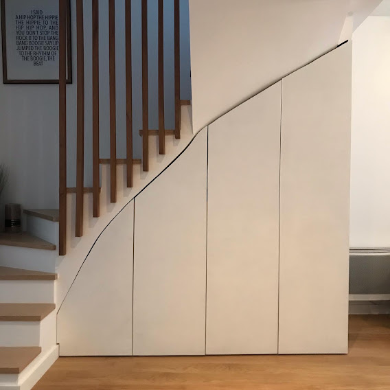 meuble de rangement sous des escaliers diapo 2